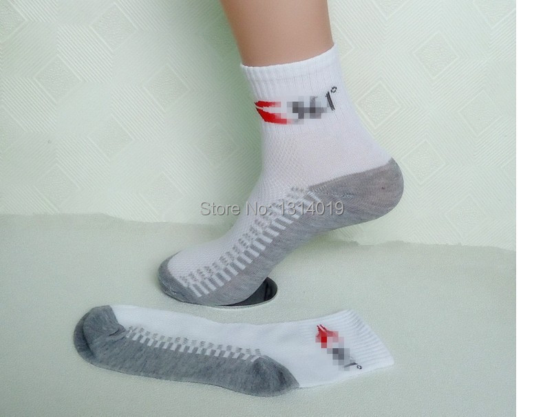1 pair 2 pieces Quality White and Grey Web Breathable Cotton Women Men Sports Socks