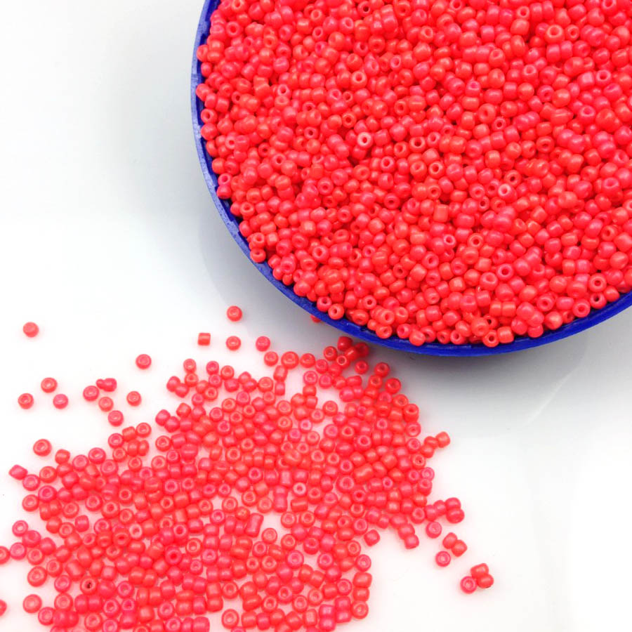 Description Picture 5 of item16g 1000pcs 2mm Solid Color Opaque Round Loose Spacer Bead Cezch Glass Seed Beads Handmade Jewelry Making DIY Garment Bead CS2M