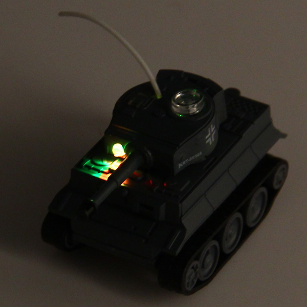 Happycow 777 - 215 49MHz Radio Control Mini War Tank with Lights