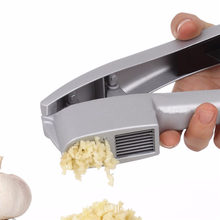 New Arival!! Silver Aluminum No Peel Aluminum Garlic Press Slices Clip Crusher Squeezer Tool Home Kitchen Accessories