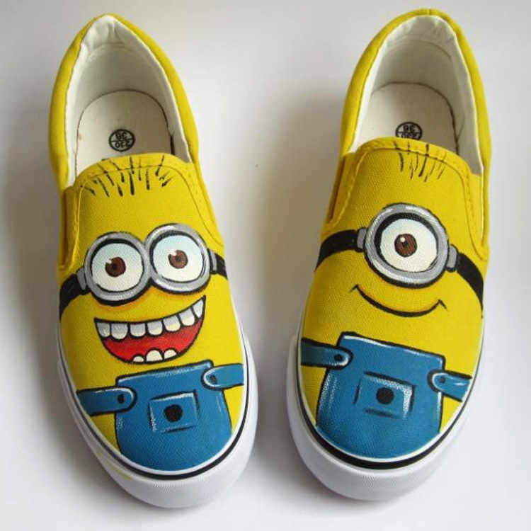 2014 New cartoon anime figure despicable me 2 minion shoes