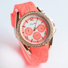 Relojes mujer 2015 relojes de alta calidad de silicona exterior reloj deportivo personalizado car dashboard design reloj de cuarzo envío gratis