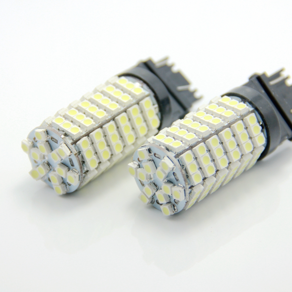 2x  T25 3528 120SMD           