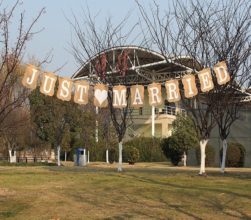 NEWKraftPaperBurlapGarlandBuntingBannerwithJUSTMARRIEDFlag