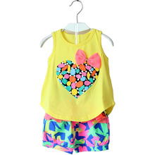 Clothing sets Girls Children set love print female child sleeveless T shirt and flower shorts new