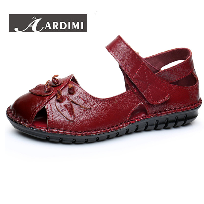 Compra rojo sandalias de las cuñas online al por mayor de China