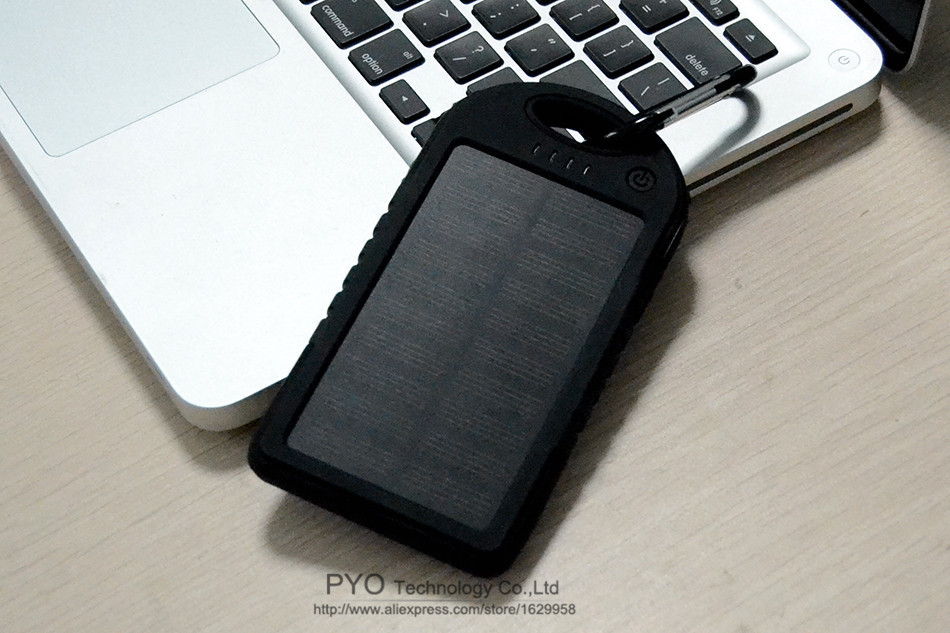 PYO Solar powerbank7