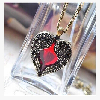 X028 Hot Sales New 2014 Fashion Vintage Wing Red Gem Heart Pendants Necklaces Women Jewelry Accessories