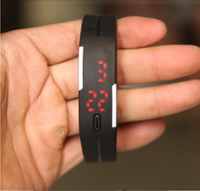 Nuevo diseño de moda llevó el reloj del caramelo Multi-Color táctil de caucho de silicona pantalla Digital impermeable de los relojes pulsera reloj de pulsera