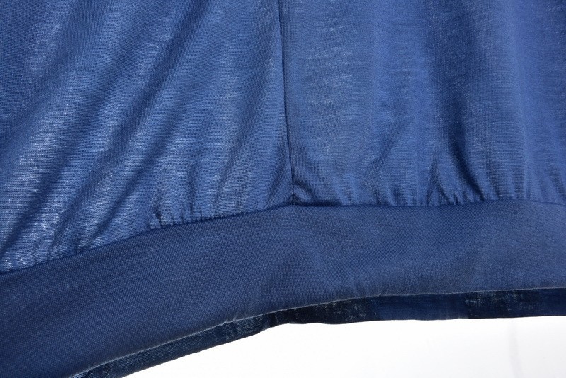 3526828979_1350478883