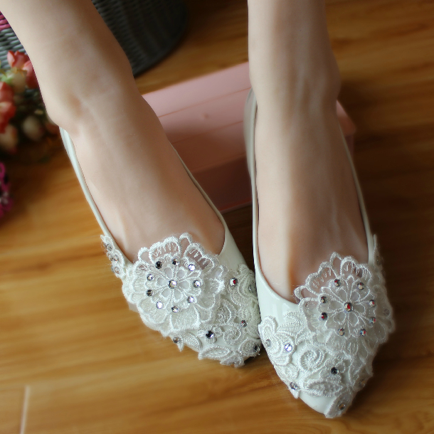 pointed wedding dresses