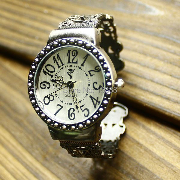               orologio  jam tangan