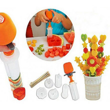 Creative Kitchen Accessories Cooking Tools Plastic Fruit Shape Cutter Slicer Veggie Food
