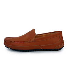 2016 men Genuine leather Cowhide handmade shoes Casual men’s flats design man driving shoes Soft bottom Business shoes loafers