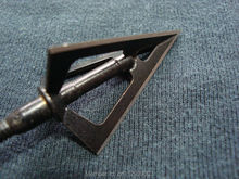 Free shipping High quality steel 125 grain 6 Pcs arrowhead broadheads hunting arrow heads 3blades for