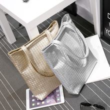 The Vertical Section Of Women Bags Korean Version of The New Trend of Retro All-Match Shoulder Bag