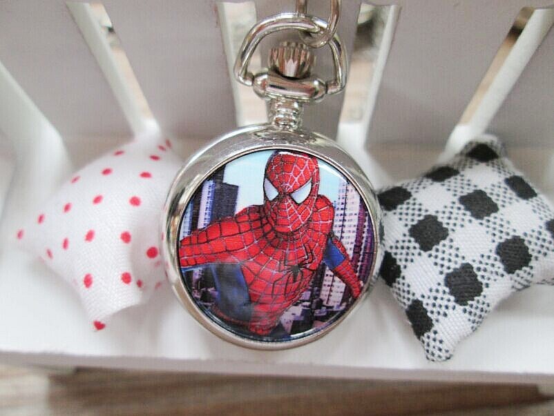 2015 new Marvel Super Heros Spiderman Necklace Pocket Watch Child Boy Watch Fashion 1pcs 