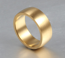 8mm wide Fashion wedding rings for men and women stainless steel simple gold plated ring wholesale