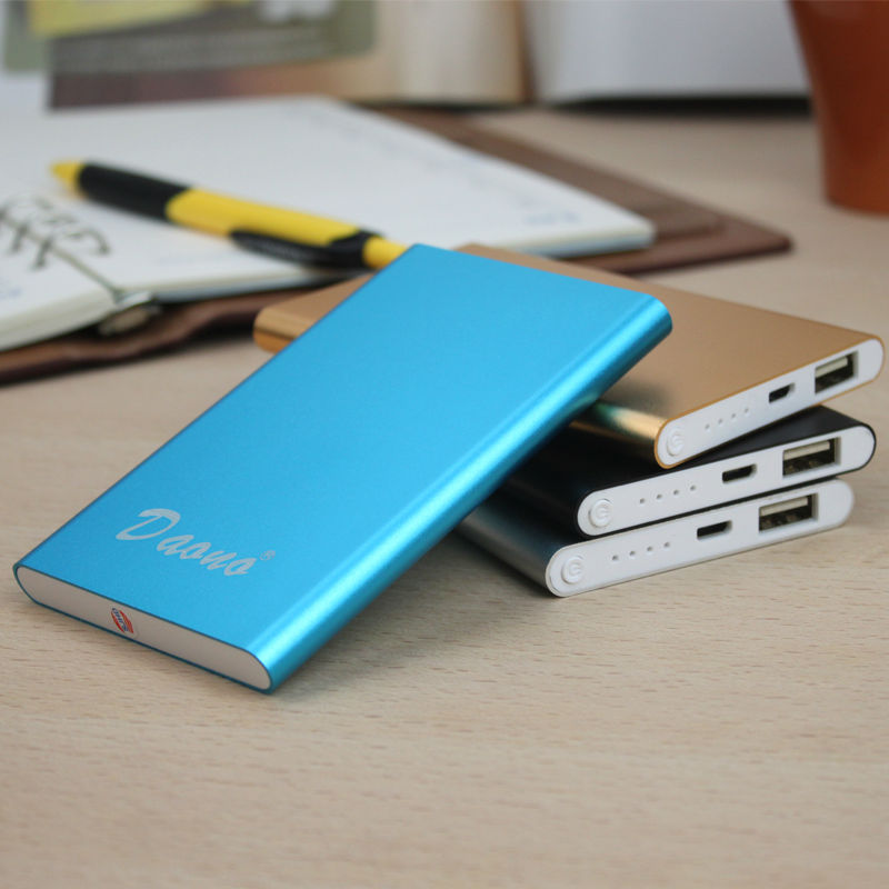 External Battery power bank 5600mAh Large capacity Ultra-thin Universal Mobile Powerbank Charger Battery For all mobile phone