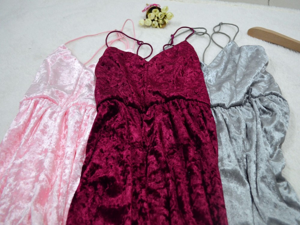 3696462033_508351750