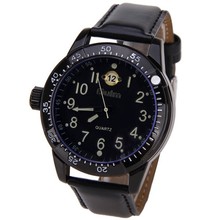 Tapa dura Oulm 8057 reloj militar para hombre 12 números arábigos hora marcas Dial redondo correa de cuero ( negro )