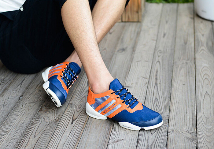 y 8 shoes red colour