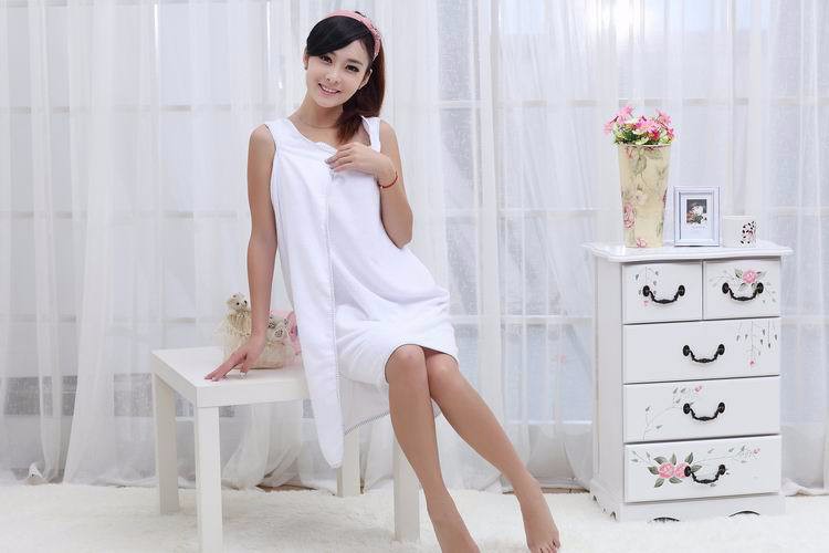 2570627607_1863059457