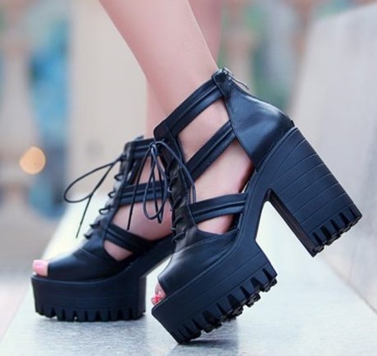 http://g02.a.alicdn.com/kf/HTB1g64jIXXXXXXXXVXXq6xXFXXXA/Black-and-white-thick-heel-font-b-women-b-font-genuine-leather-wedges-font-b-lacing.jpg