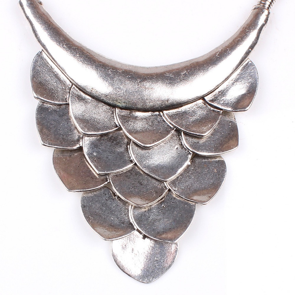 Vintage Jewelry Silver Plated Romantic Heart Choker Necklace For Women Dress Wholesale Price XAJ1