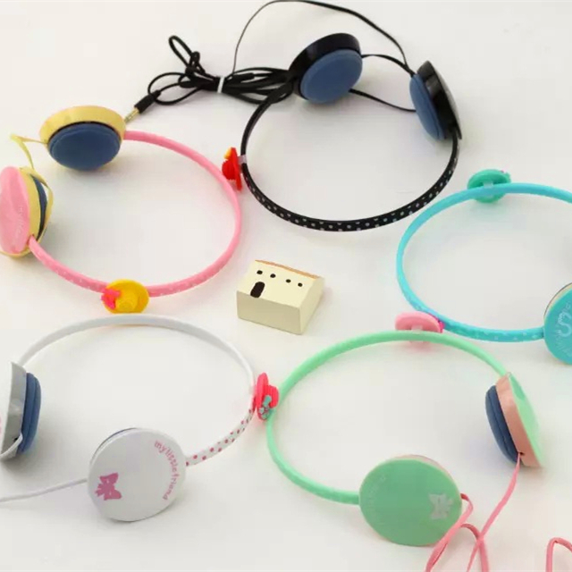 2016 New Arrival Cartoon Candy Colourful font b Headphone b font With Microphone Wired Girl Headset