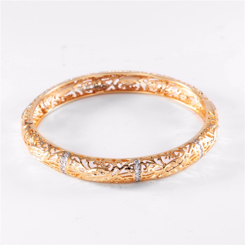 Elegant Fashion Hollow Out Bangles for Women 18k Gold Plated Bangle Bracelet Simple Crystal CZ Zirconia Engagement Jewelry Z010