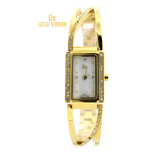 Ganador del oro estrenar moda Casual Diamond Brilliant mujeres Girl rectángulo Shell Dial relojes impermeables del cuarzo GW180006