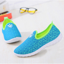 New Fashion Summer Casual Shoes Women Mesh Upper Outdoor Sport Leisure Portable Breathable Anti-skid Flat Beach Shoes
