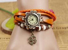 Envío libre – 2015 nuevos Vintage mujeres del cuarzo acecha Wrap cuatro hojas del trébol colgante de cuero sintético pulsera de reloj del vestido