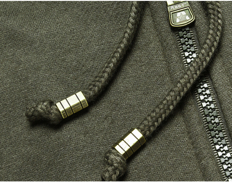 3370111956_1827138716