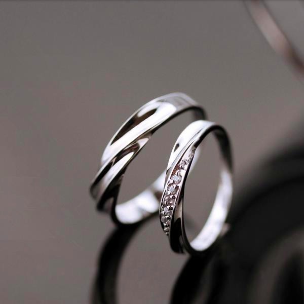 Wedding and engagement ring pair