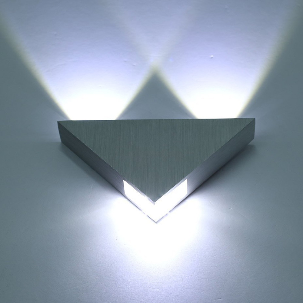 Tanbaby Aluminum Modern Wall Sconce Triangle Designed 3w LED wall light decoration Home lighting AC85-265V Wall mounted