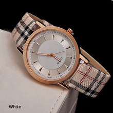 2015 Fashion Vintage Ladies Quartz Lattice Wristwatch Students Plaid Leather Strap Unisex Watches
