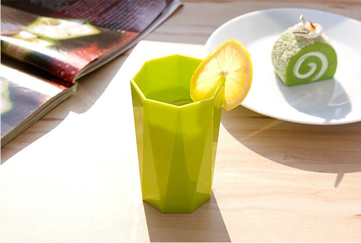 2743898370_922139211