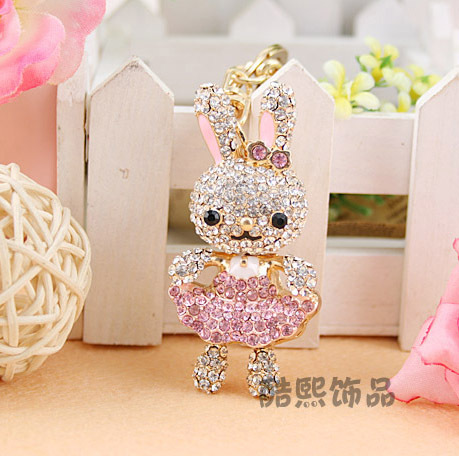 Фотография Cool cute rabbit dress Diamond Jewelry City car key creative men and women of South Korea imported package buckle