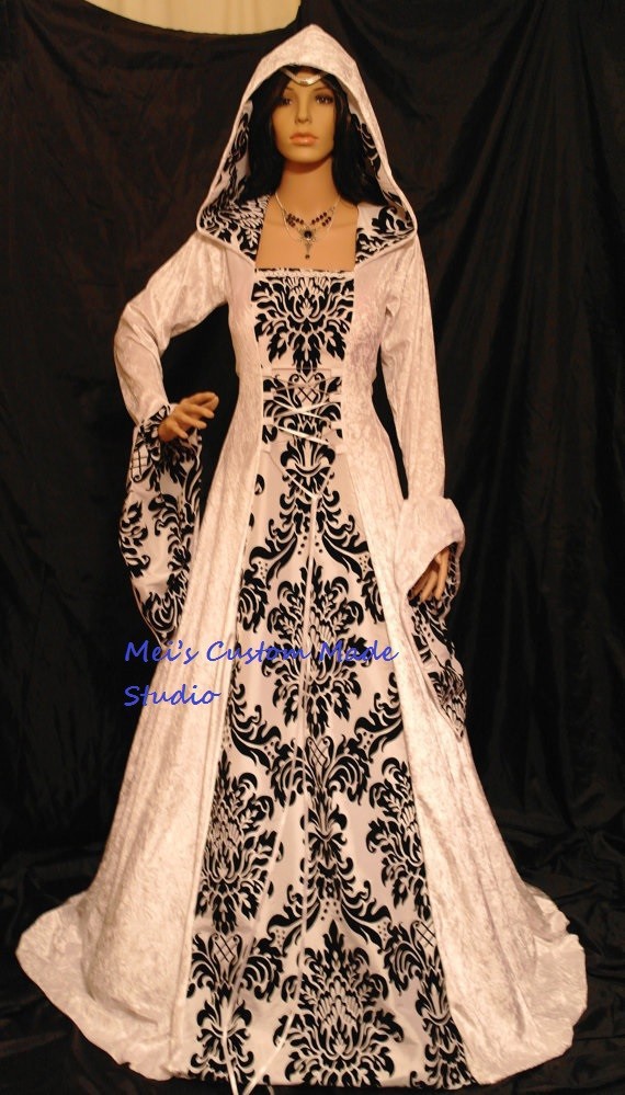 Custom Made Medieval Renaissance Vampire Hooded Gothic Dress/Party Dress/Halloween Costume