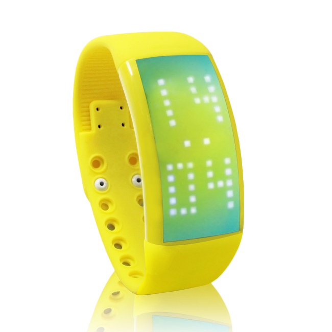 W4  3D   8          Smartwatch UC43288