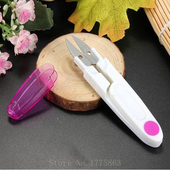 Description Picture 3 of itemNovelty Plastic Handle Sewing Snip Thread Cutter Tailor Scissors Cross Stitch DIY Craft Tool AA7482