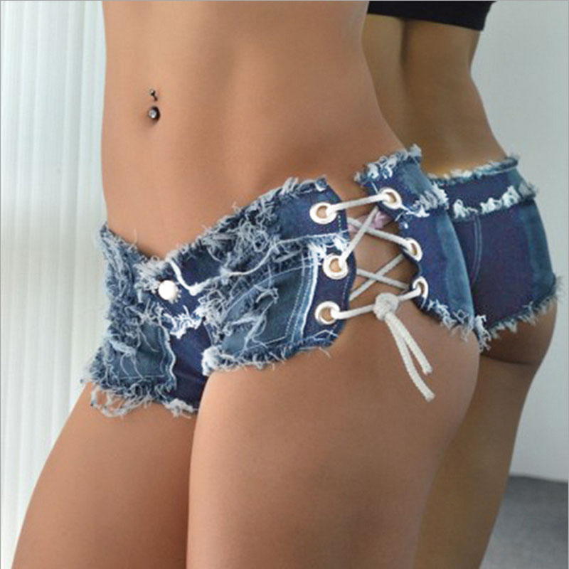 Shop by category Compre online coleção de Calça Jeans, como Flare, Skinny, Levanta Bumbum e mais. Aproveite nossas Facilidades de Pagamento, Frete para o Brasil! Hot-pants Feminino - Jeans - .