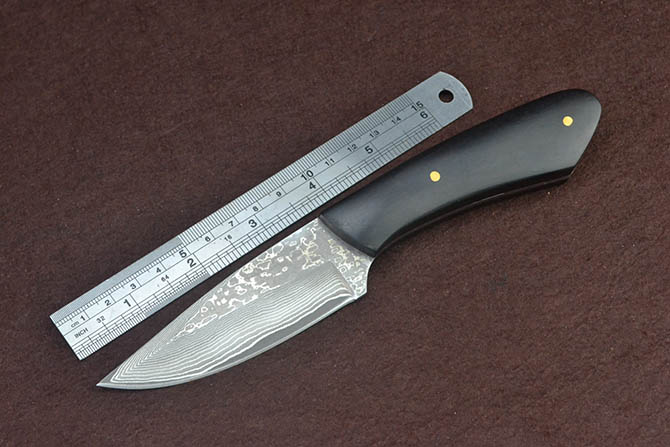 Hunting knife Ebony Damascus camping knife High hardness handle outdoor survival tactics Damascus steel knife