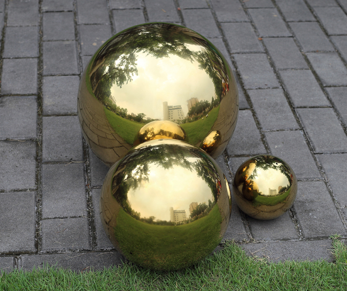 Description Picture 3 of item2pcs 75 mm in diameter Golden stainless steel ball,hollow ball,decoration ball,titanium plating,KTV,shops,bars,garden sphere