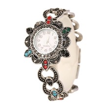 Caliente más nuevo de la venta mujeres pulsera plateado plata moda de lujo reloj cristalino negro