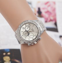 Moda 2015 montre femme cuarzo mujeres del Reloj de pulsera analógico Bling Crystal relojes de acero inoxidable Reloj Relogio Reloj Mujer