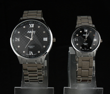 Nary amante de ocio deportes de cuarzo resistente al agua Rhinestone suizo parejas aleación de lujo de la marca Montre Homme para hombre relojes