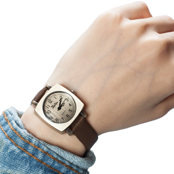 New Fashion Students Women Men Korean vintage Square Wrist Neutral Wrist Watch L05400